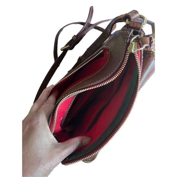 Dooney & Bourke Florentine Pocket Crossbody 8L975 CS Leather Chestnut Gentle Use - Picture 9 of 15